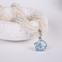 Подвеска с Топазом Полярная Звезда и Жемчужное Ожерелье