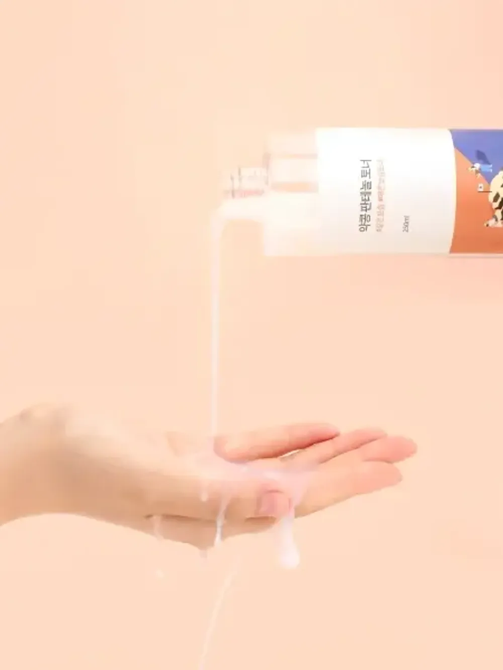 ROUND LAB Барьерный питательный тонер с соей Soybean Panthenol Toner (250 мл)