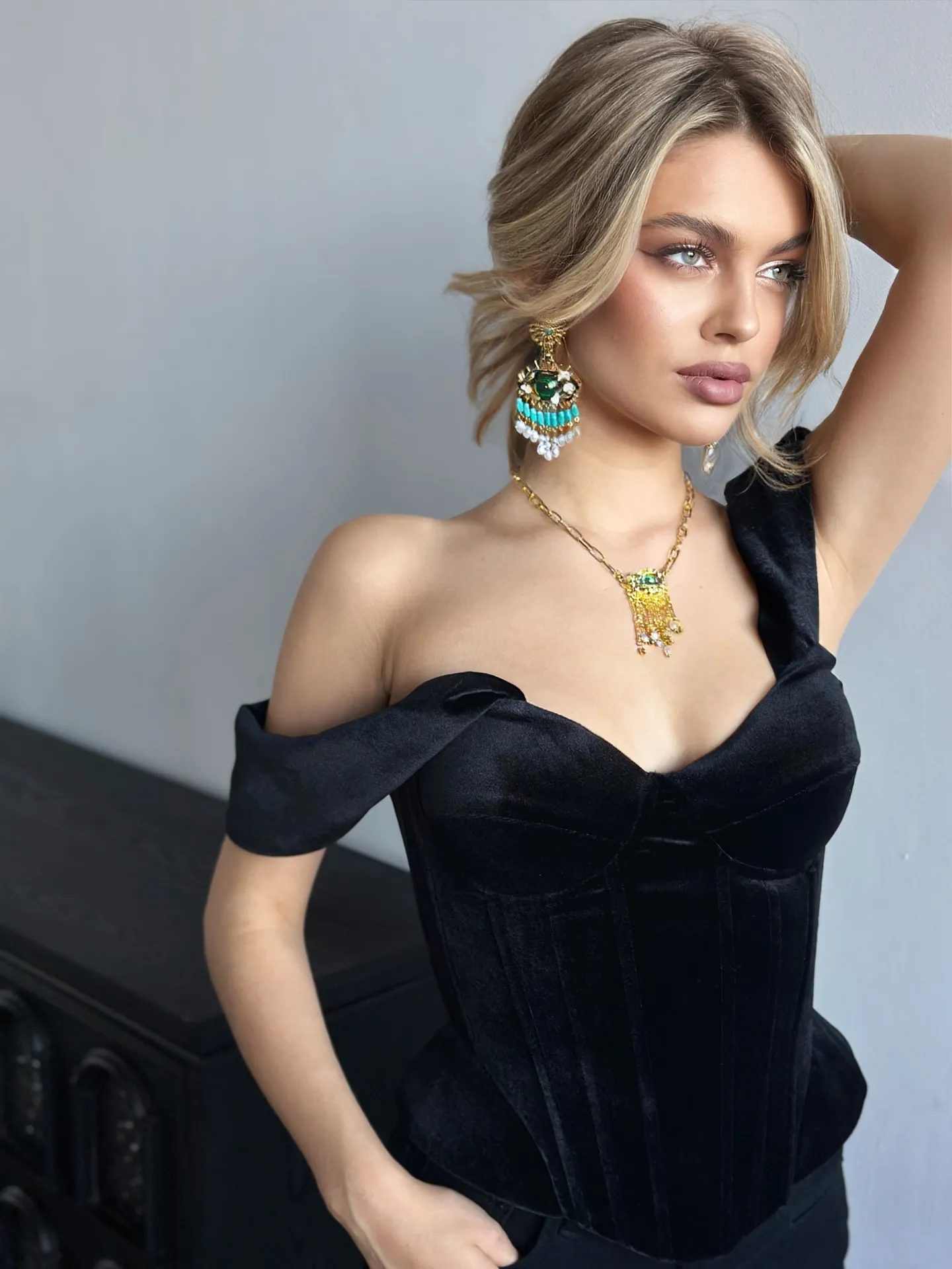 Корсет Agdali Brand однотонный бархатный