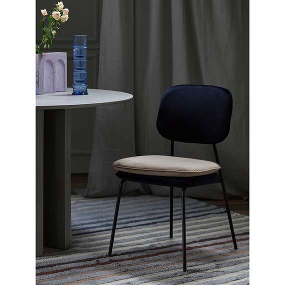 Стул с контрастным кантом Pea, велюр, темно-синий/бежевый
