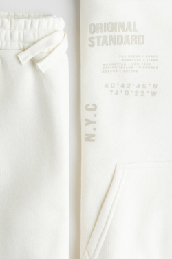 H&M Комплект из толстовки с капюшоном и шорт с принтом, белый