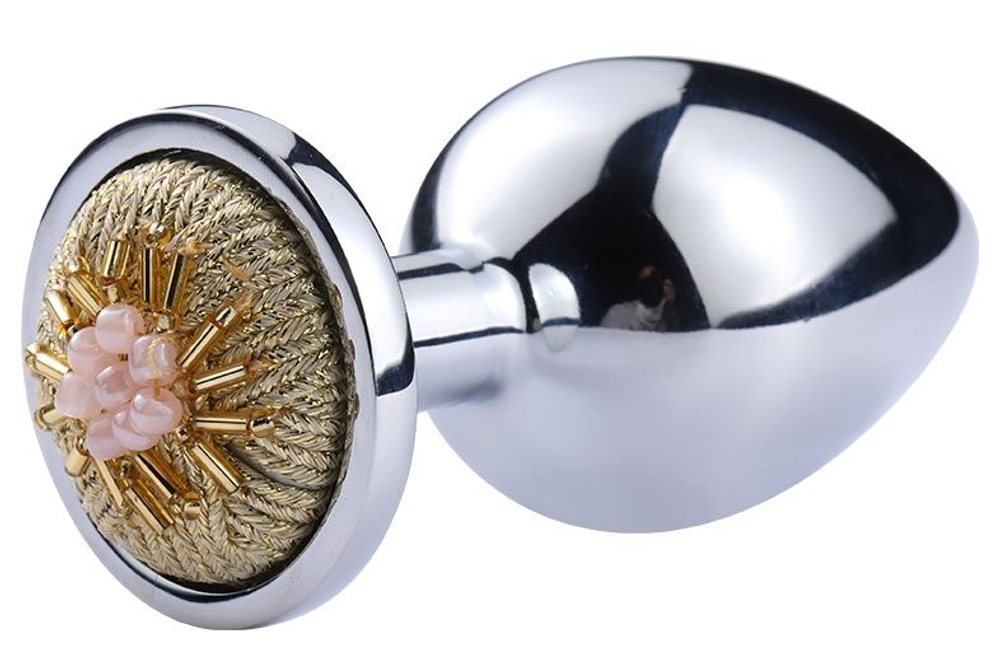 Серебристая анальная пробка с золотистым декором - 6,8 см. (Цвет: золотистый)