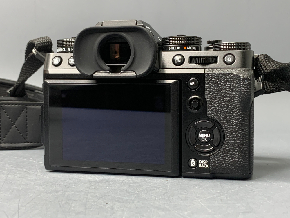 Fujifilm X-T5, 8900 кадров пробега.