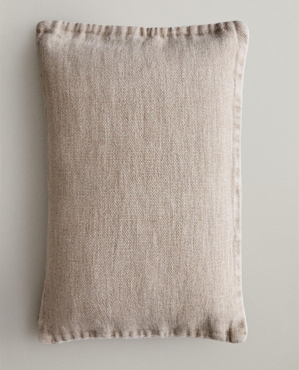 Zara Home наволочка декоративная из льна, бежевый · 6366/008