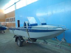 Алюминиевая моторно-гребная лодка Охотник 420К