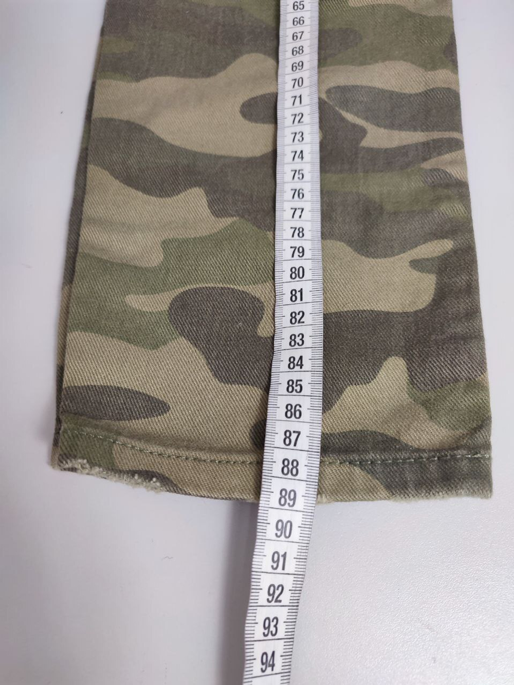 Брюки Zara с принтом 40 размер