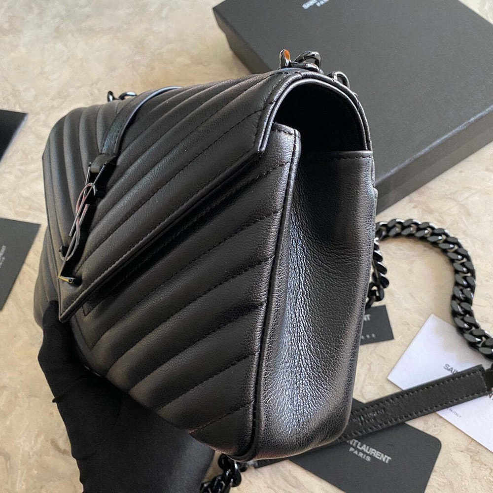 Yves Saint Laurent College 24 cm