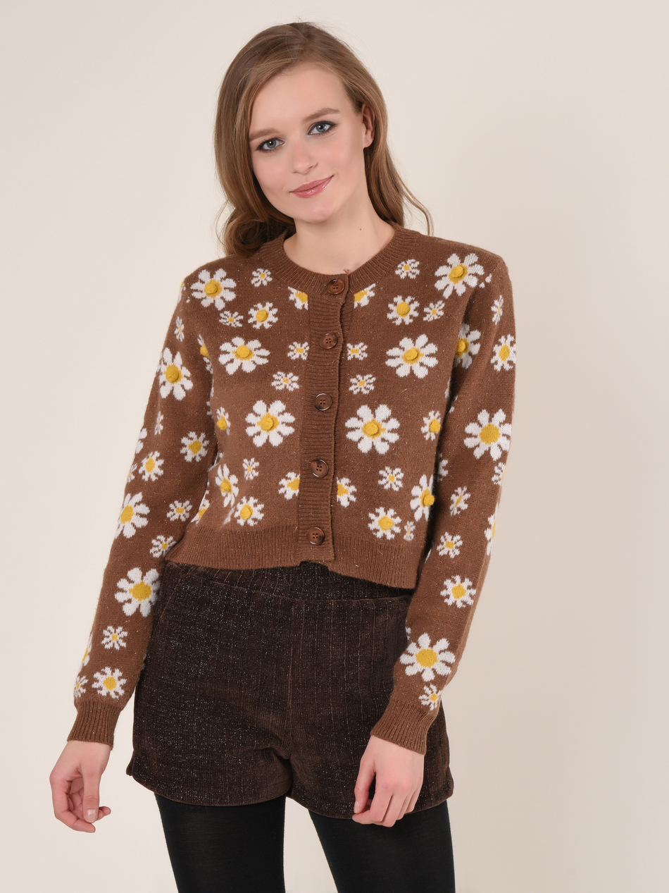 Кардиган женский с объемными ромашками