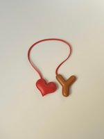 Брелок на кожаном шнуре «Y+сердце»