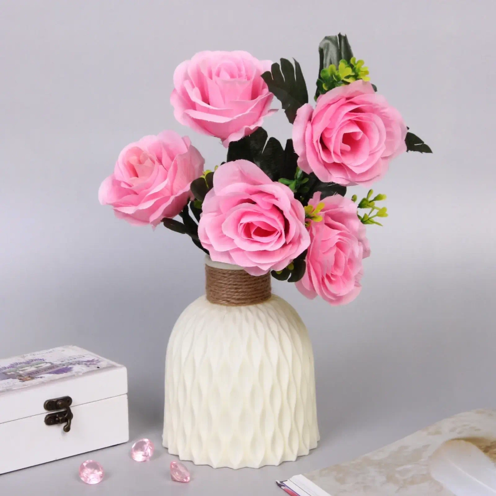 Ваза из пластика «Розали» 12*15см цвет молочный