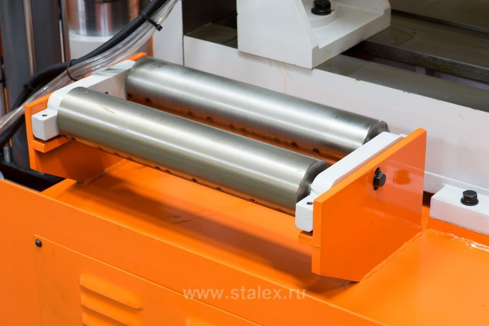 Ленточнопильный отрезной станок Stalex TGK-4240