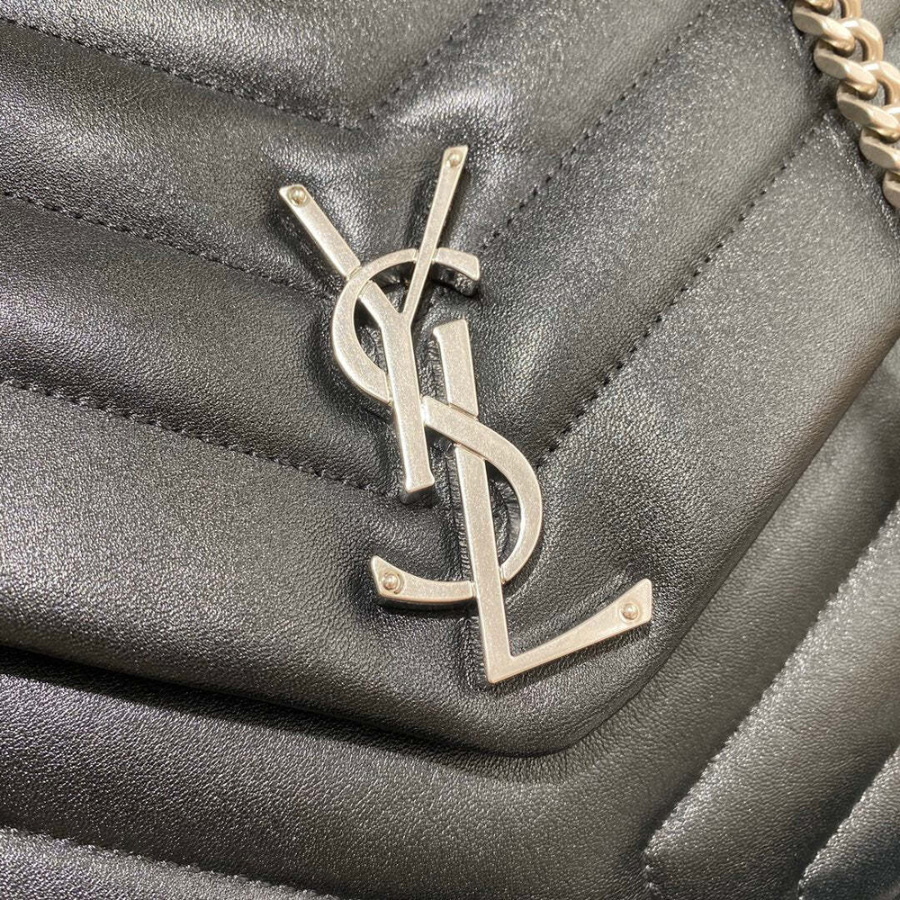 Yves Saint Laurent Loulou 32 cm