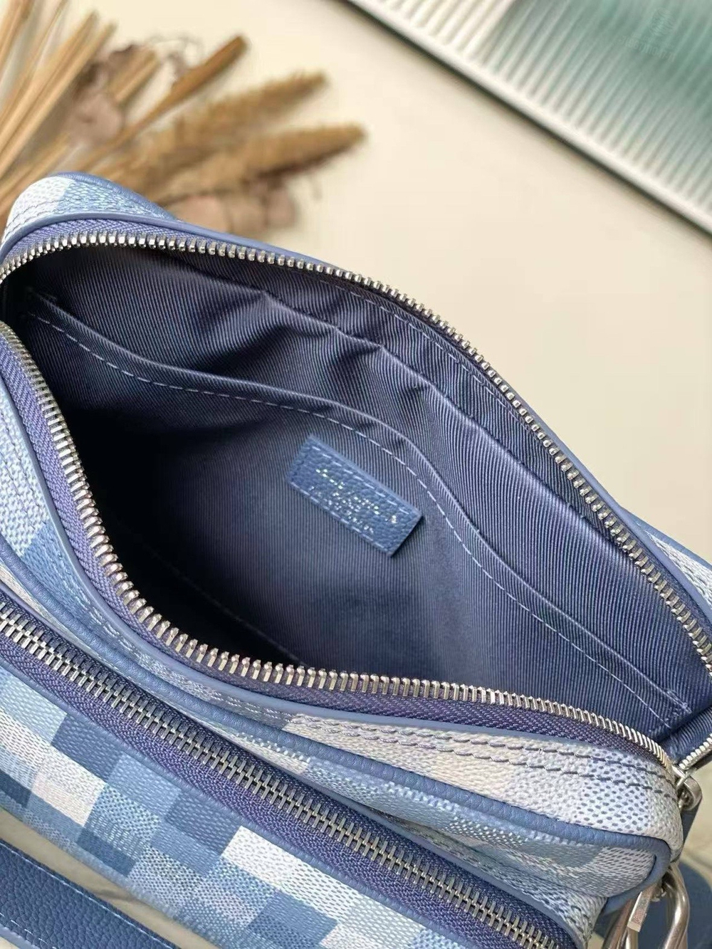 Сумка через плечо Louis Vuitton Nil G72