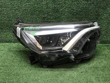 Фара правая Toyota RAV4 4 CA40 (2015-2019) LED