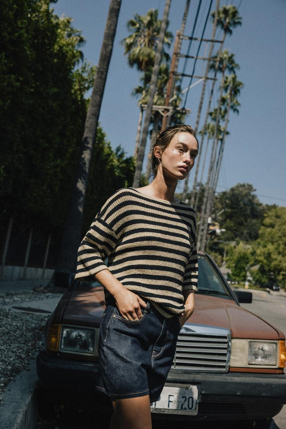 ZARA УКОРОЧЕННЫЙ СВИТЕР-НАКИДКА, ЧЕРНЫЙ/ПЕСОЧНЫЙ