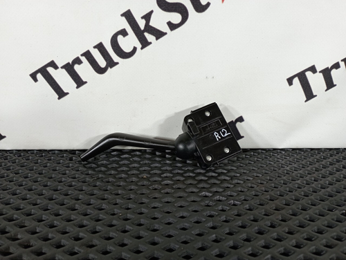 Рычаг переключения горного тормоза 2016г.