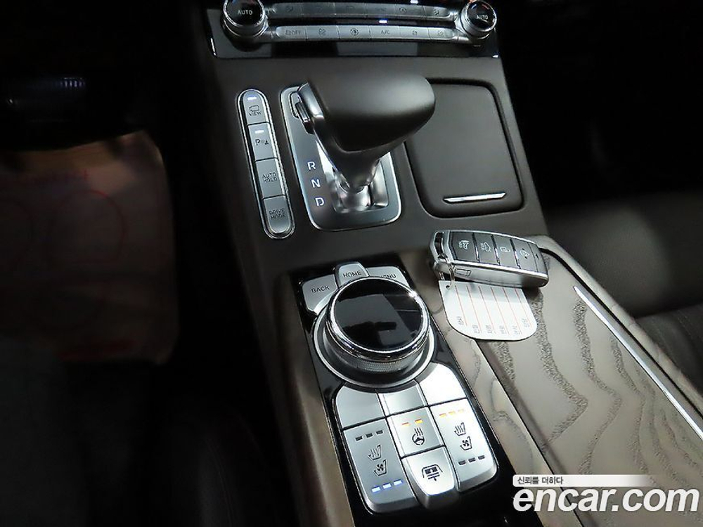 Genesis G90 5.0 AWD (06.2020)
