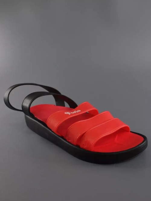 Красные  пляжные сандалии - для моря и бассейна