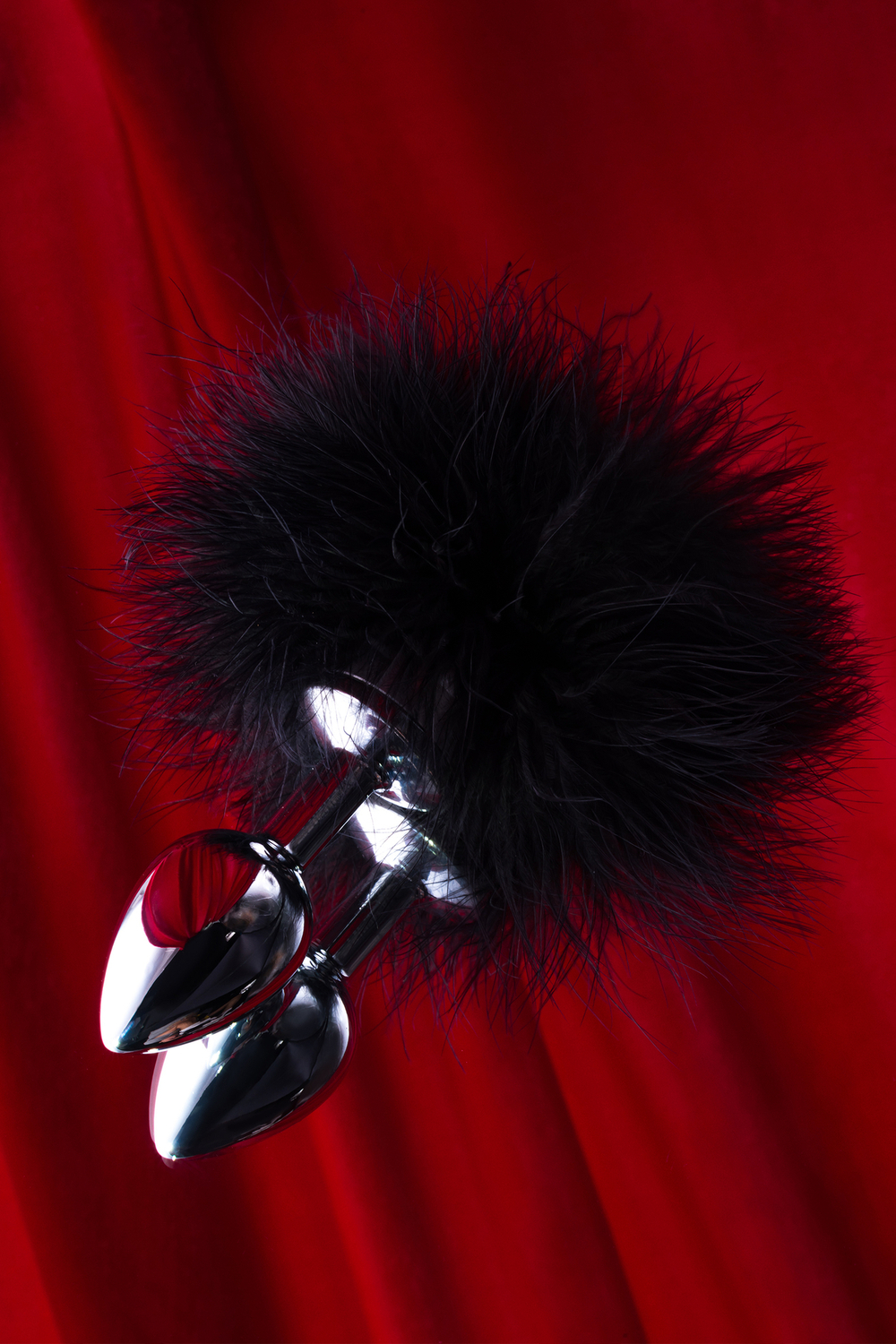 Анальная втулка маленькая с черной опушкой 8,5 см