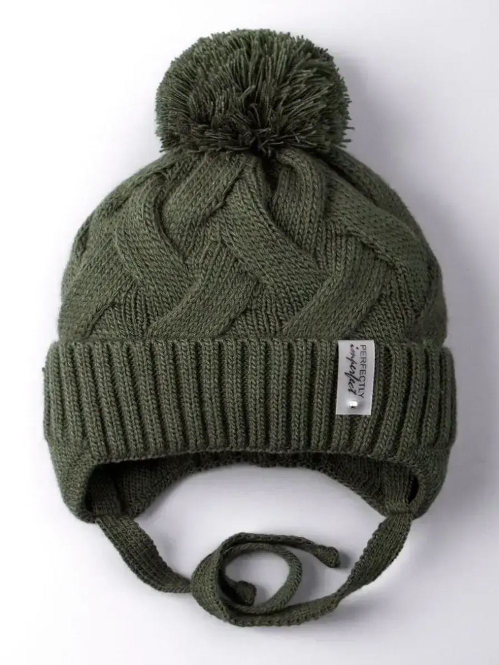 Шапка вязаная демисезонная на завязках для детей