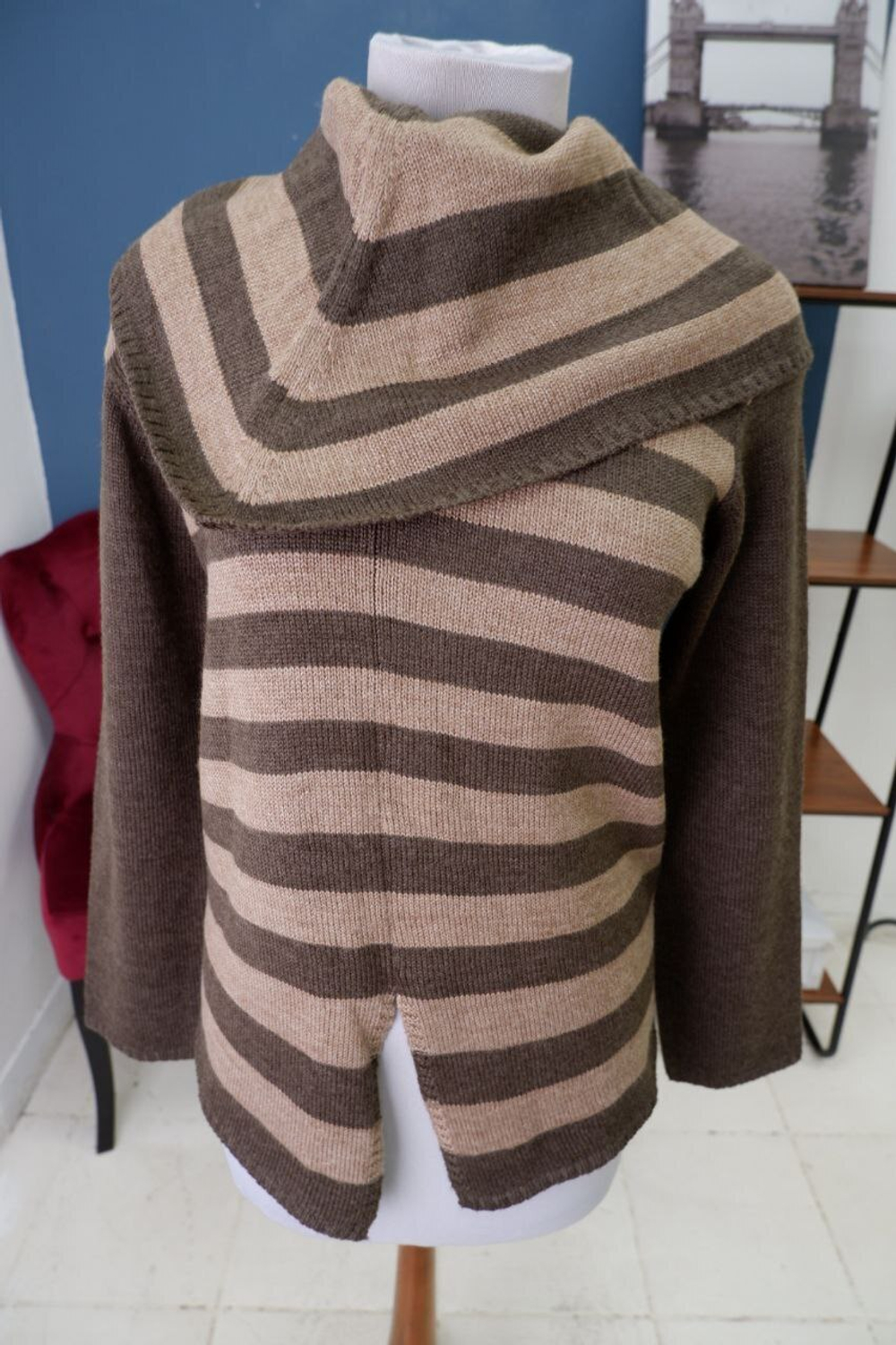 Джемпер Eleandr  оригинальный 44 размер