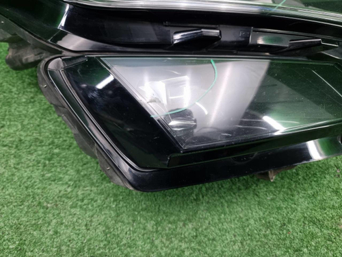 Фара правая Skoda Kodiaq (2016-2022) LED