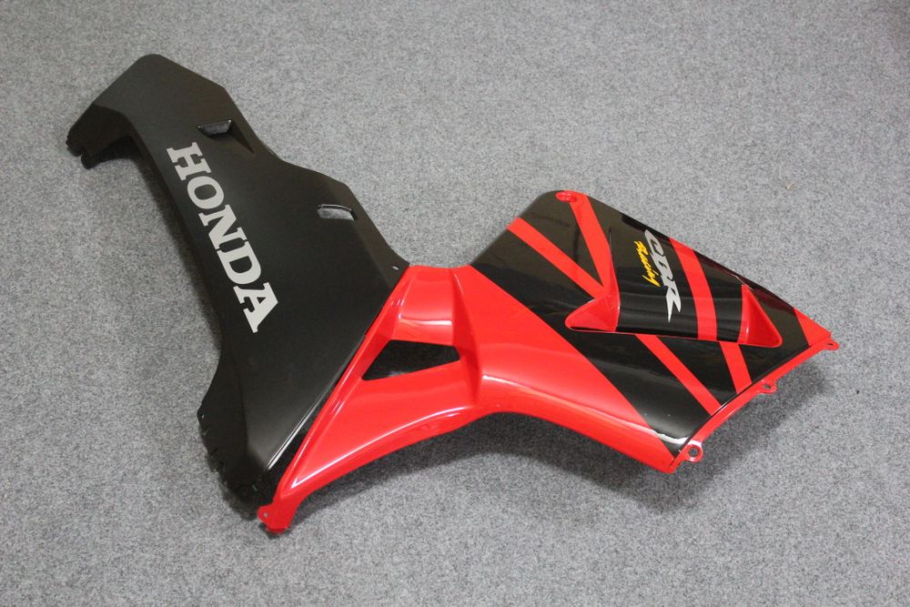 Комплект пластика для мотоцикла Honda CBR 600 RR 03-04 Красно-Черный Черный плуг