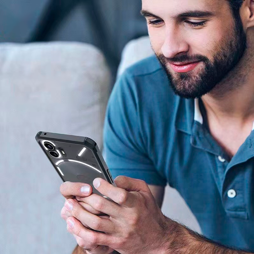 Чехол на Nothing Phone (2) противоударный с усиленными углами XUNDD