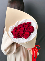 15 красных роз 50 см