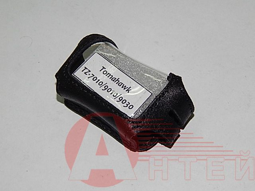 Чехол брелка сигнализации Tomahawk TZ 9010/9020/9030 на подложке с кнопкой, кожа черная в блистере (АНТЕЙ-К)