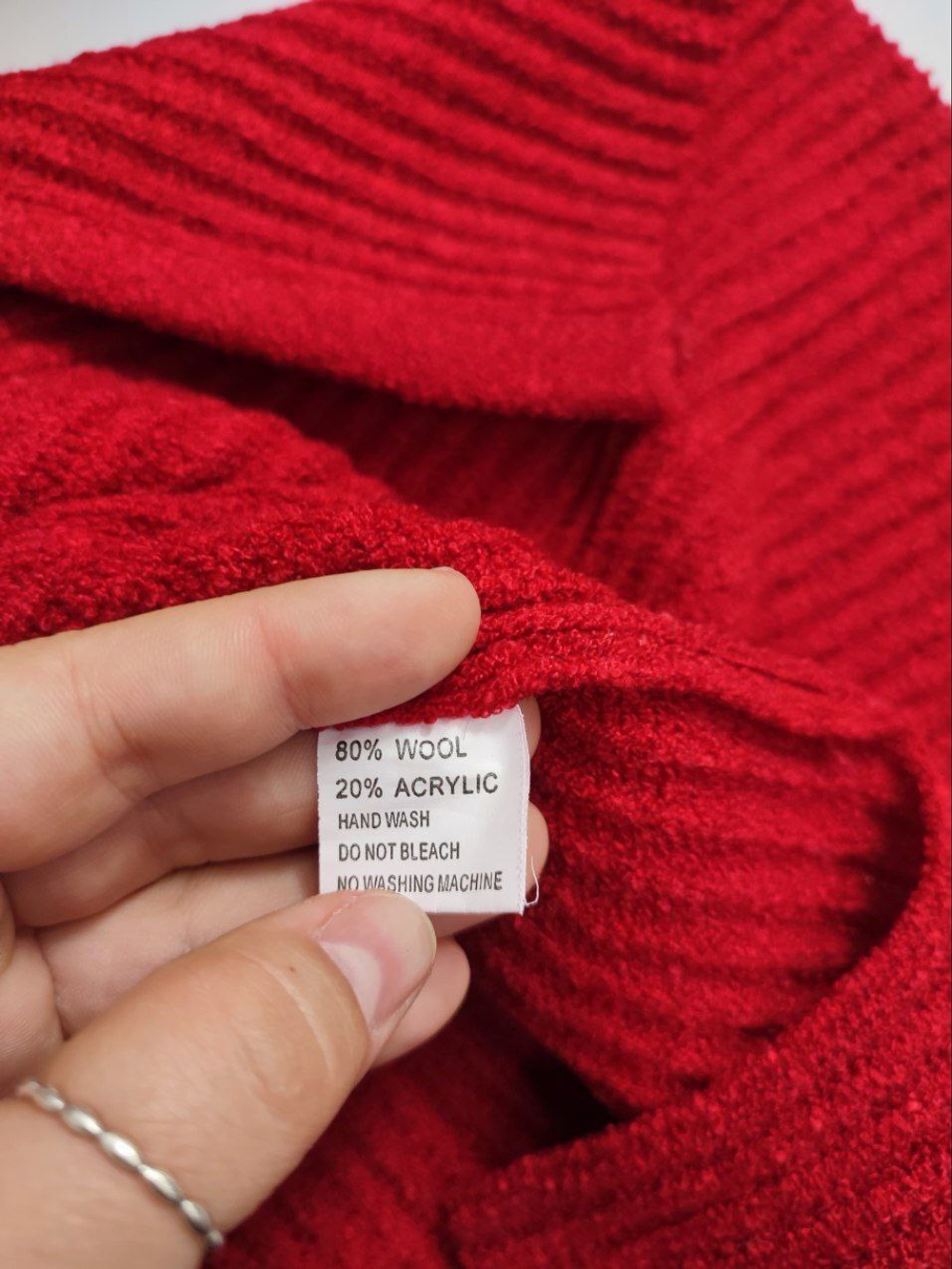 Кардиган красного цвета 52 размер