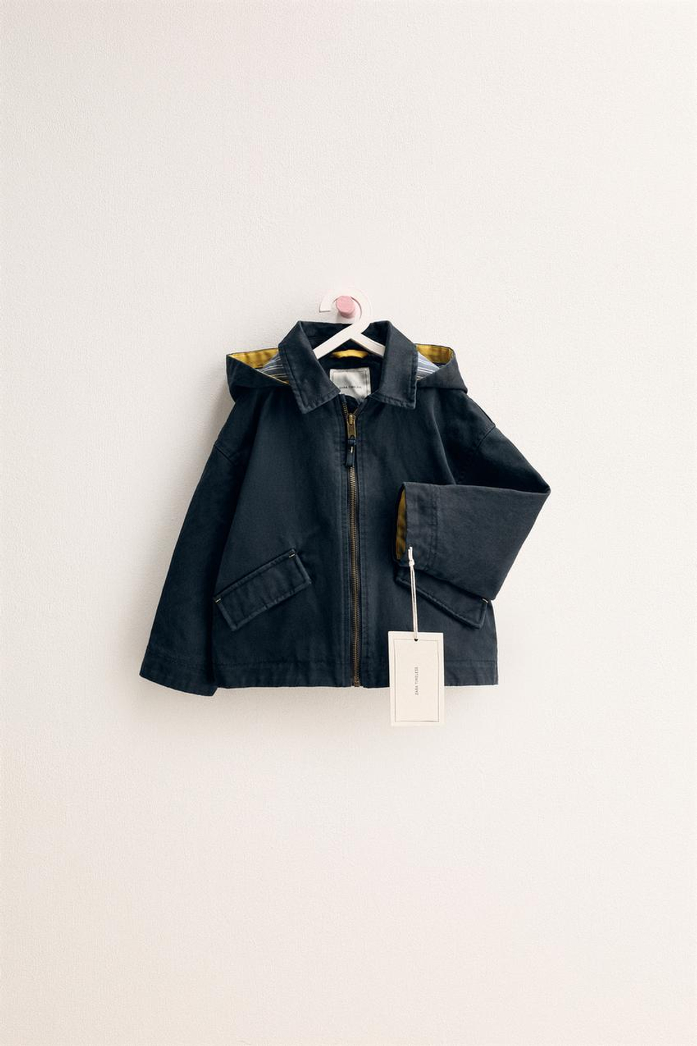 ZARA TIMELESS — КУРТКА С ВОЩЕНЫМ ПОКРЫТИЕМ И СЪЕМНЫМ КАПЮШОНОМ, МОРСКОЙ СИНИЙ