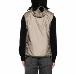 Жилет C.P. Company Nada Shell Primaloft Goggle Vest