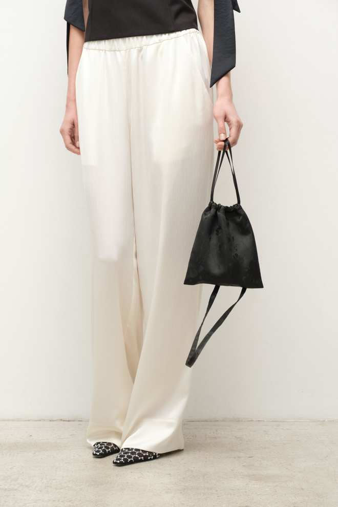 Сумка-мешочек атласная