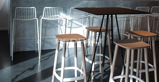 Стул металлический полубарный Nolita