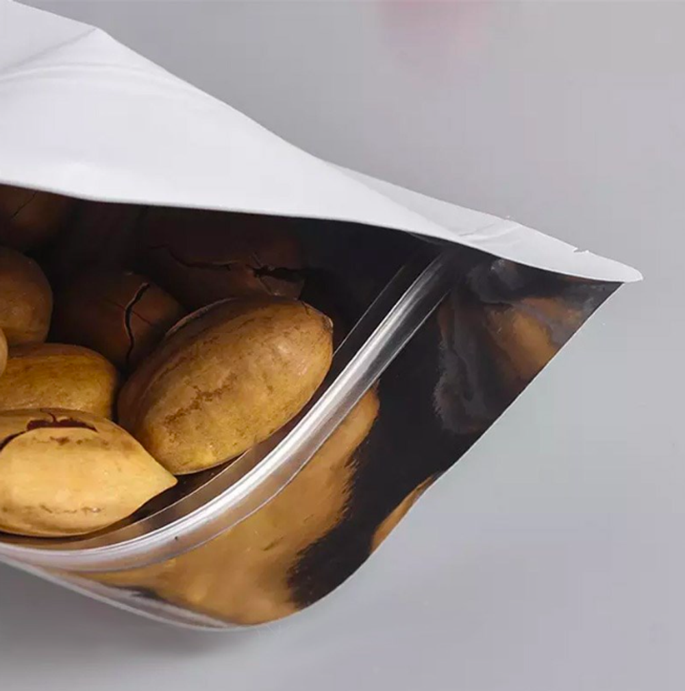 Купить дой-пакет металлизированный белый матовый 240х330 с замком zip-lock ZIP-ZIP.ru