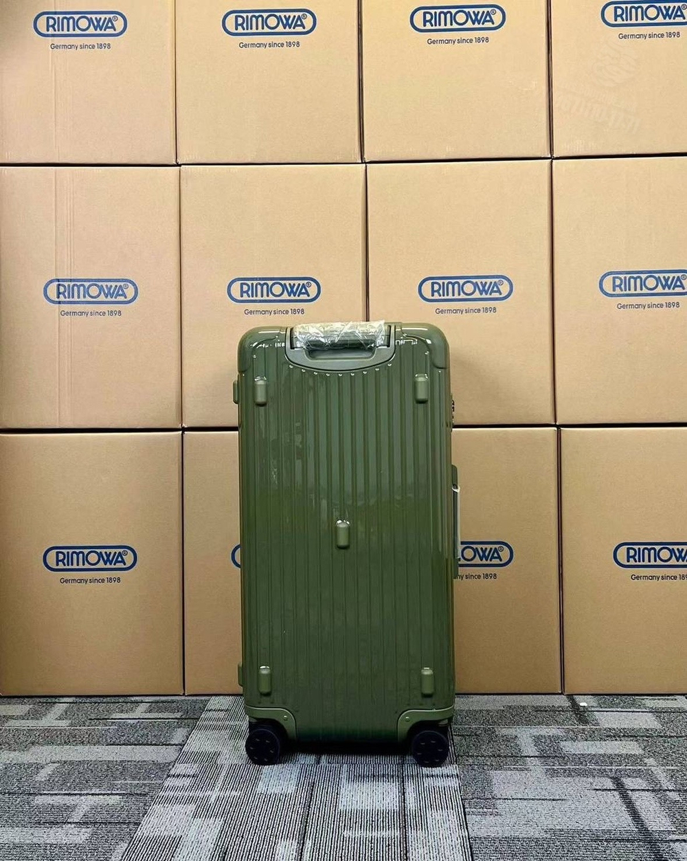 Дорожный чемодан Rimowa Trunk