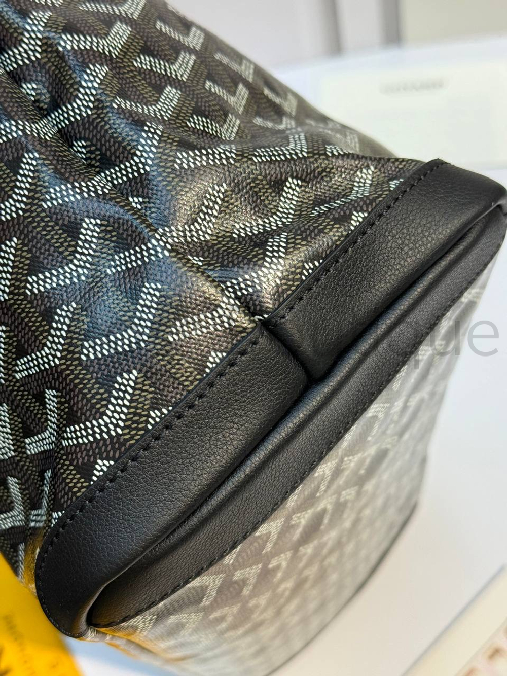 Черная сумка шоппер Artois PM Maison Goyard