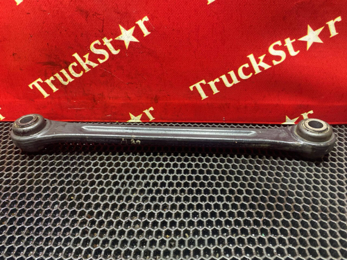 Стойка переднего стабилизатора