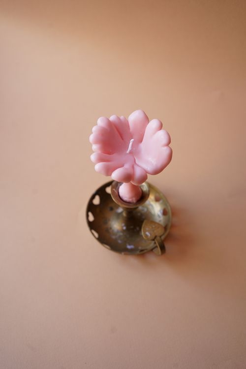 Свеча Unification Love Гриб Лисичка розовая (Черная смородина)