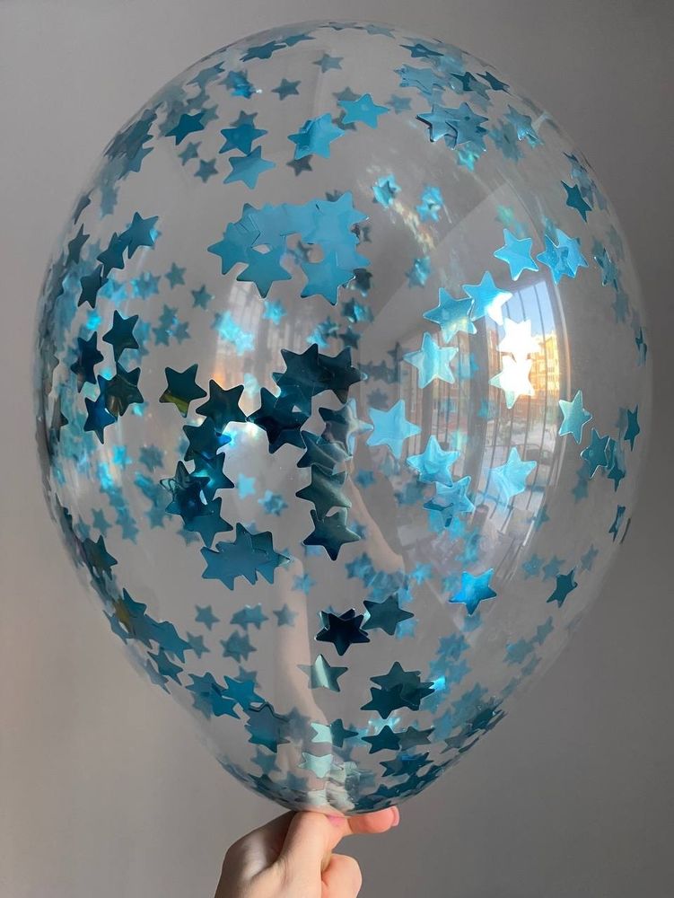 Воздушный шар с наполнением конфетти звезда голубое  ПАЛИТРА №4429