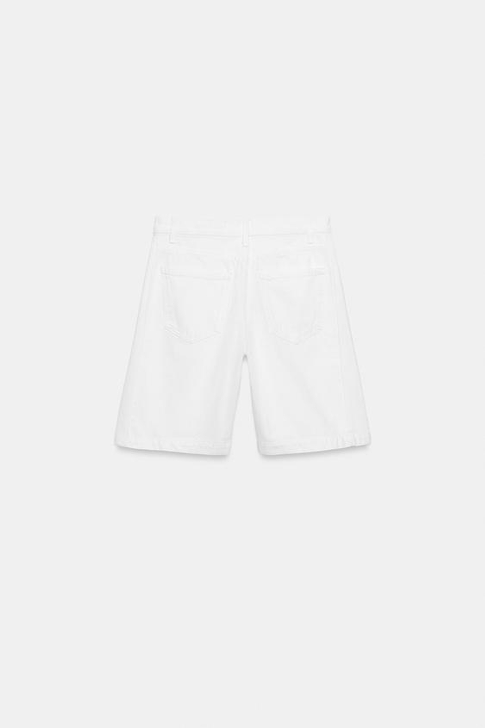 ZARA ДЖИНСОВЫЕ ШОРТЫ RELAXED СО СРЕДНЕЙ ПОСАДКОЙ — ZW COLLECTION, БЕЛЫЙ