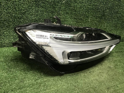 Битая Фара правая Volvo XC60 2 (2017-2021) LED