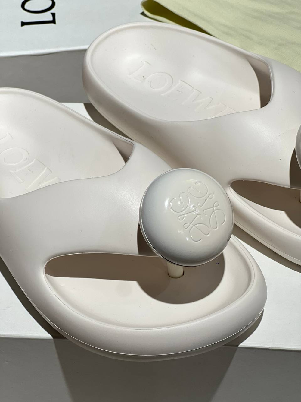 Шлепанцы Loewe