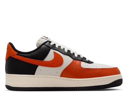 Баскетбольные кроссовки  Nike Air Force 1 '07 LV8 "Vintage Coral"