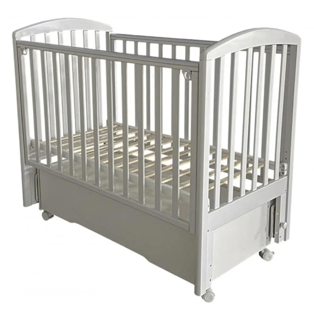 Кровать детская "Amira" 21 а/с, универсальный маятник, колеса, закрытый ящик (белый) Кровать детская "Amira" 21 а/с, универсальный маятник, колеса, закрытый ящик (белый)