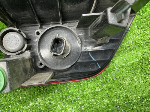 Накладка правая Mitsubishi Pajero Sport 3 (15-21)