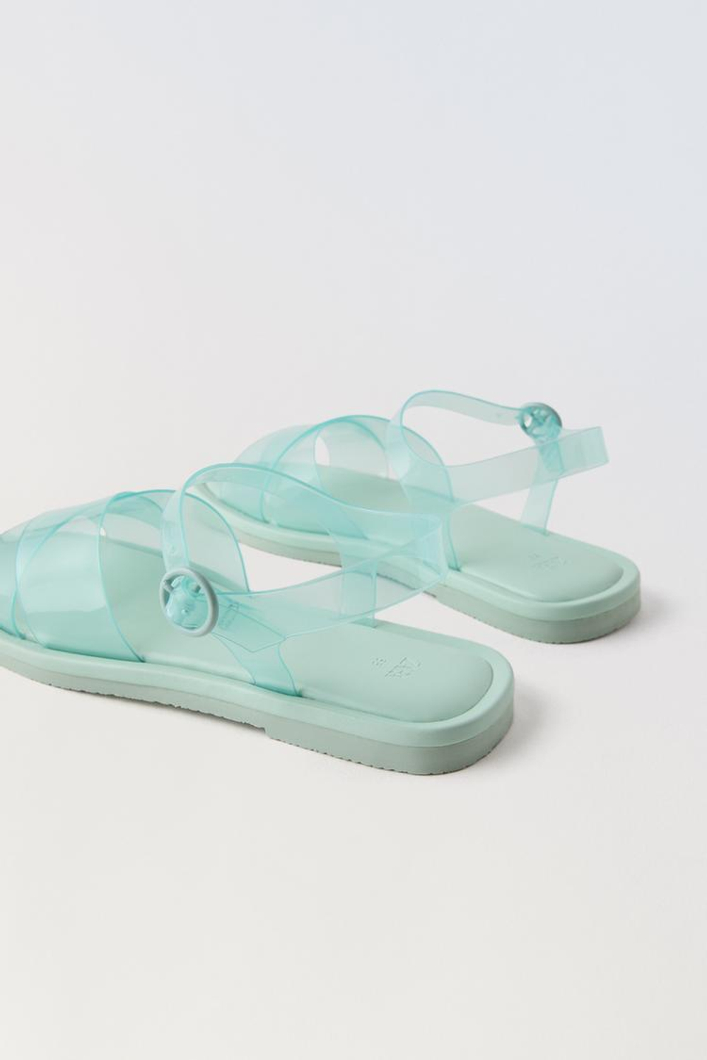 ZARA САНДАЛИИ С ДЕТАЛЬЮ ИЗ ВИНИЛА, СИНИЙ