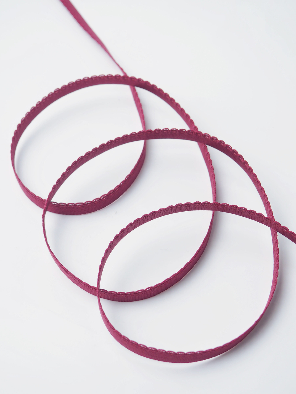 Резинка бельевая бордовая ажурная ширина 10 мм с учетом фестона