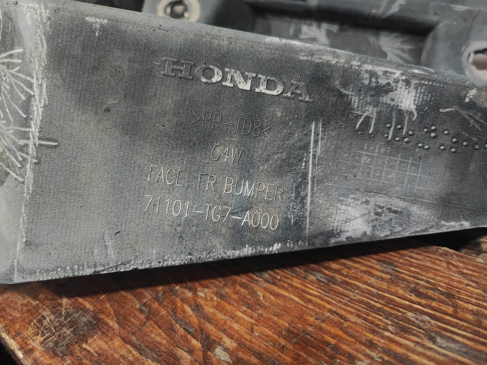 Бампер передний Honda Pilot 3 15-18 Б/У Оригинал 71101TG7A000